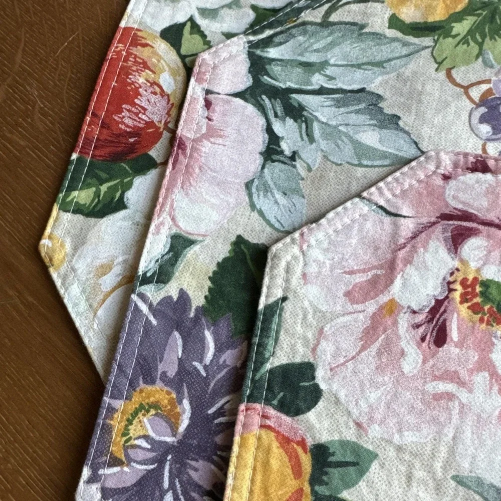 Vintage Floral Placemats Victorian Dinnerware Tableware Dining set of 4